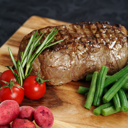 Grilled Steak (with mashed potatoes and green beans)